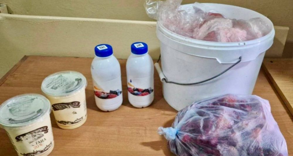 канфіскаваная ежа, смятана, мяса, кефір