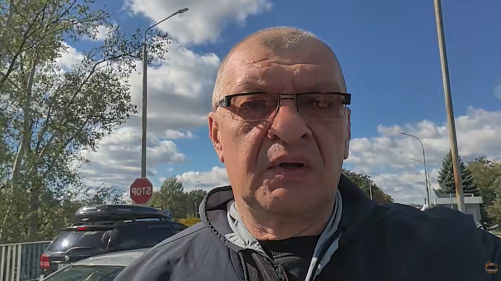 Бывший брестский милиционер Руслан Сахарчук. Скриншот его видео