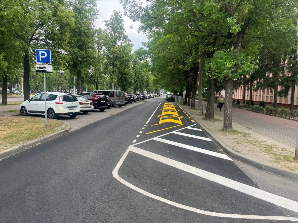 Новая разметка возле СШ №13 Бреста. Фото: УВД Брестского облисполкома
