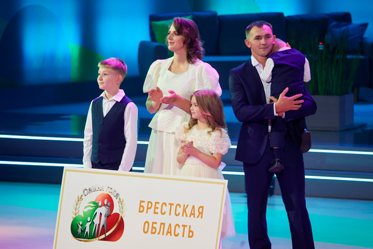 Семья Свиридюков из Кобринского района